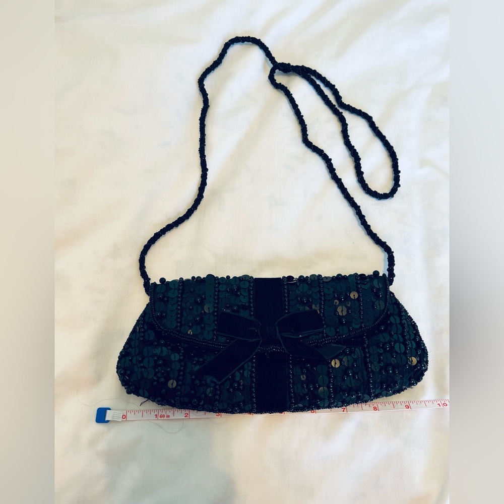 Black Sequin Beaded Clutch La Regale Snap Closure Strap - Picture 3 of 6